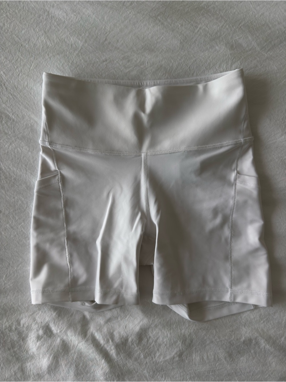 Athleta Interval Stash 5” Short